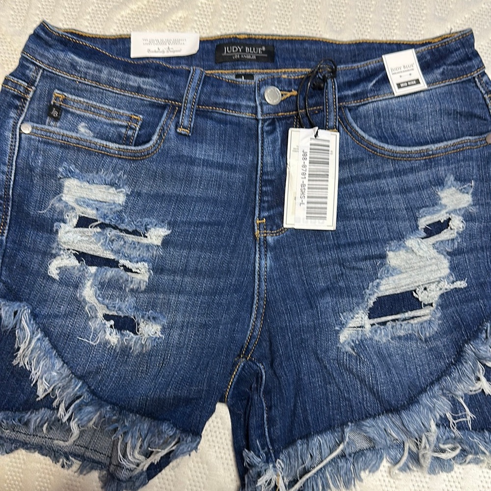 Judy Blue distressed shorts